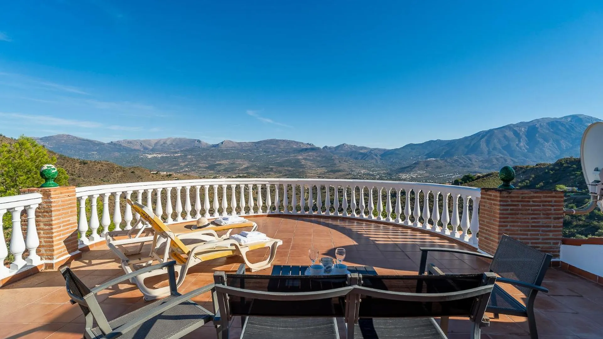 Bravo Spectacular Views Villa Vinuela